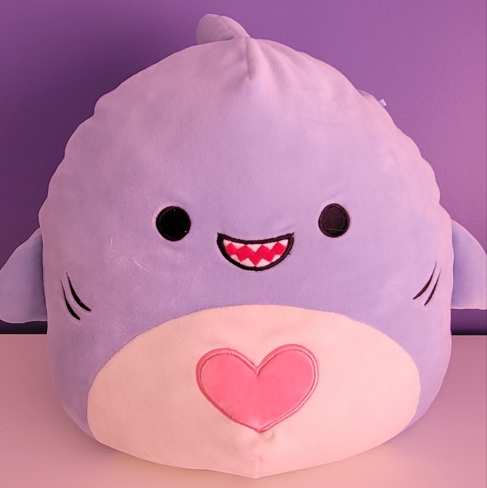 Rey Heart Belly Squishmallow